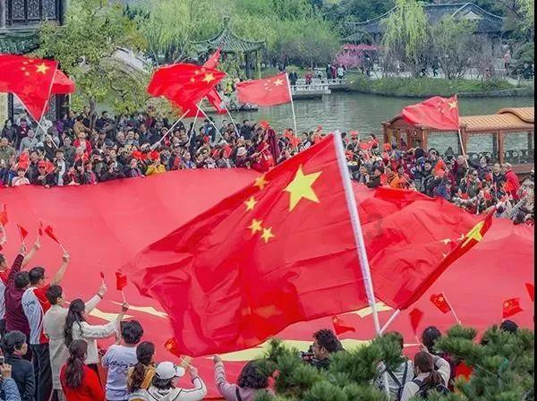 想买一部实用的手机，真我gtneo5se怎么样？