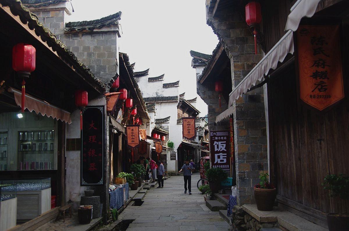 这一次,71岁脸僵的刘晓庆,把她的“老年尴尬”展现得淋漓尽致